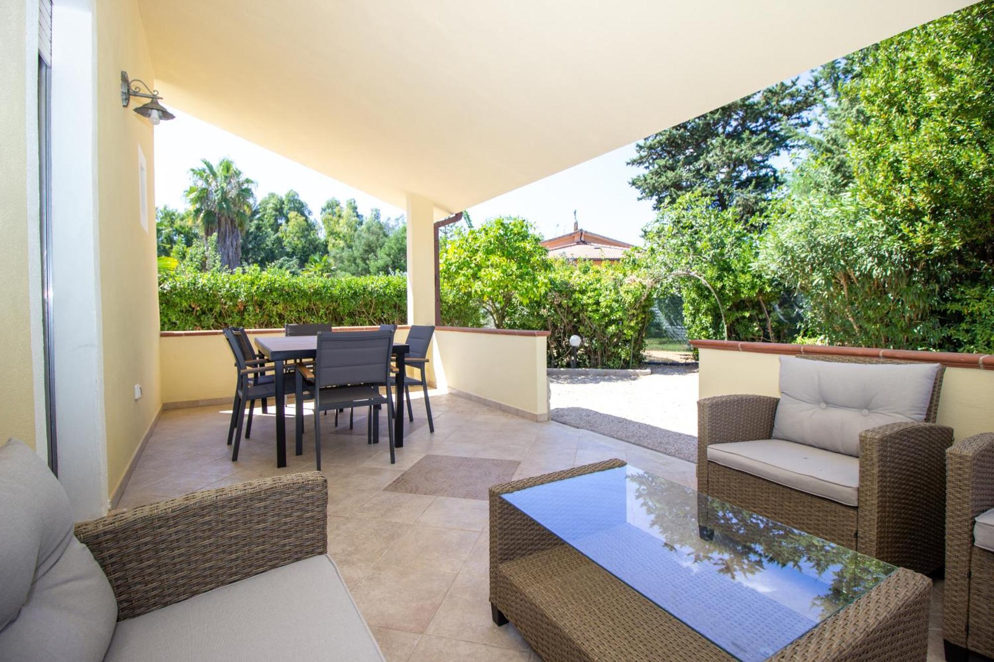 Isla Country Apartments Alghero سانتا ماريا لا بالما المظهر الخارجي الصورة
