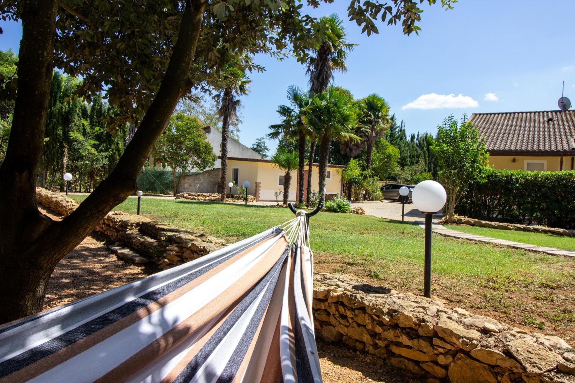 Isla Country Apartments Alghero سانتا ماريا لا بالما المظهر الخارجي الصورة