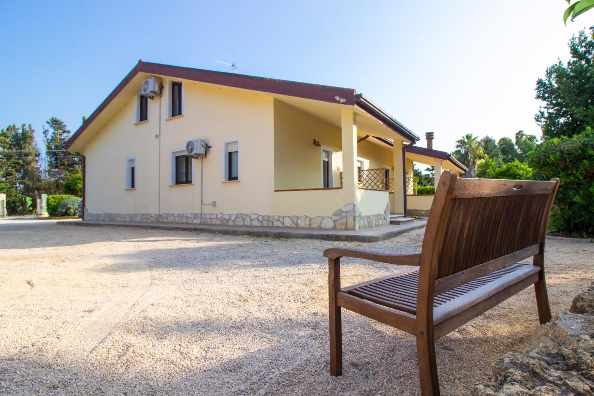 Isla Country Apartments Alghero سانتا ماريا لا بالما المظهر الخارجي الصورة