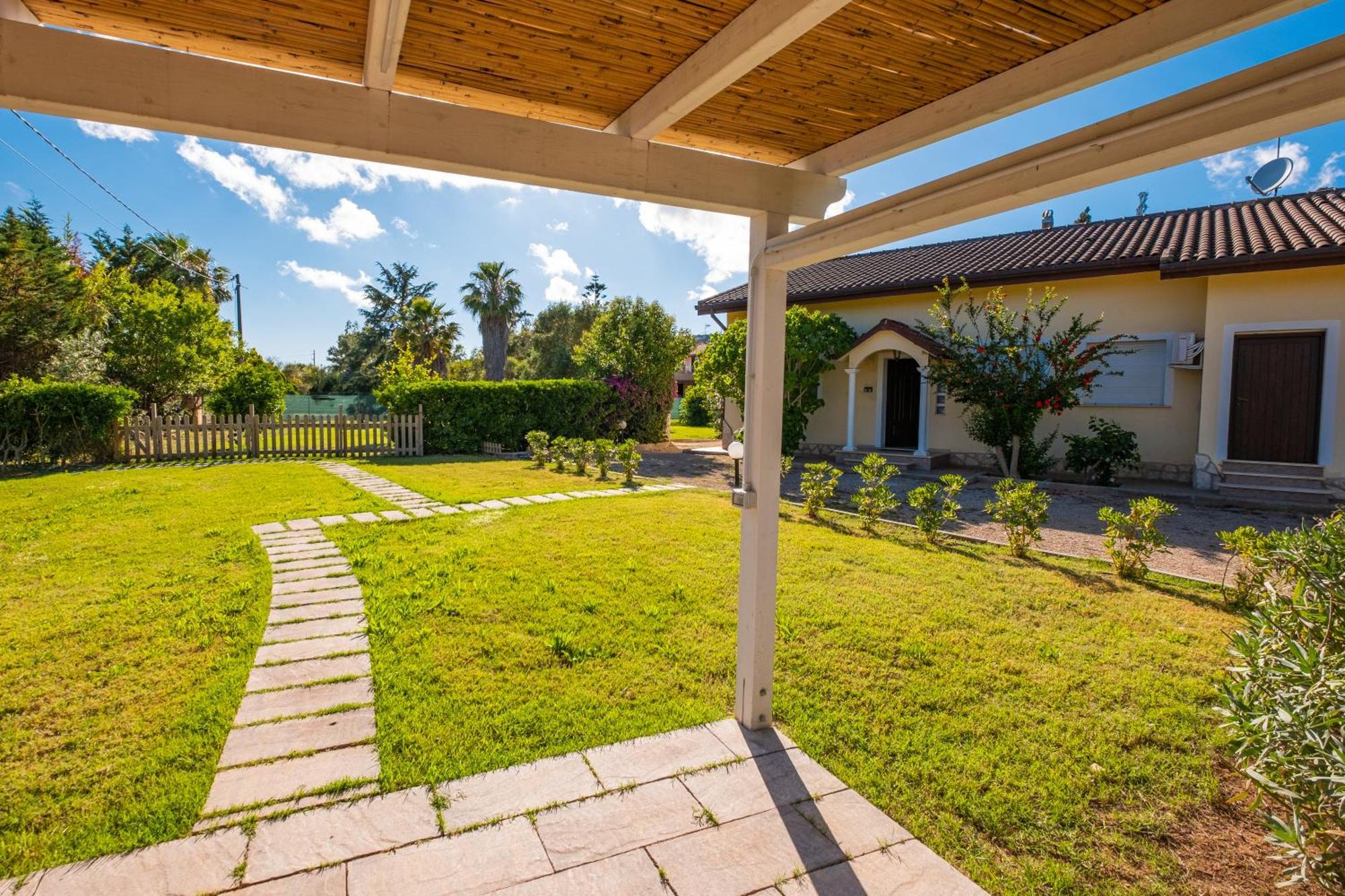 Isla Country Apartments Alghero سانتا ماريا لا بالما المظهر الخارجي الصورة