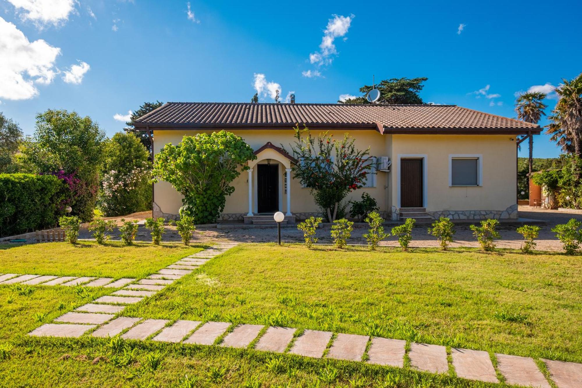 Isla Country Apartments Alghero سانتا ماريا لا بالما المظهر الخارجي الصورة